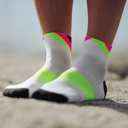 INCYLENCE Ultralight Apex Short Black Green INCYLENCE Ultralight Apex Short Black Green